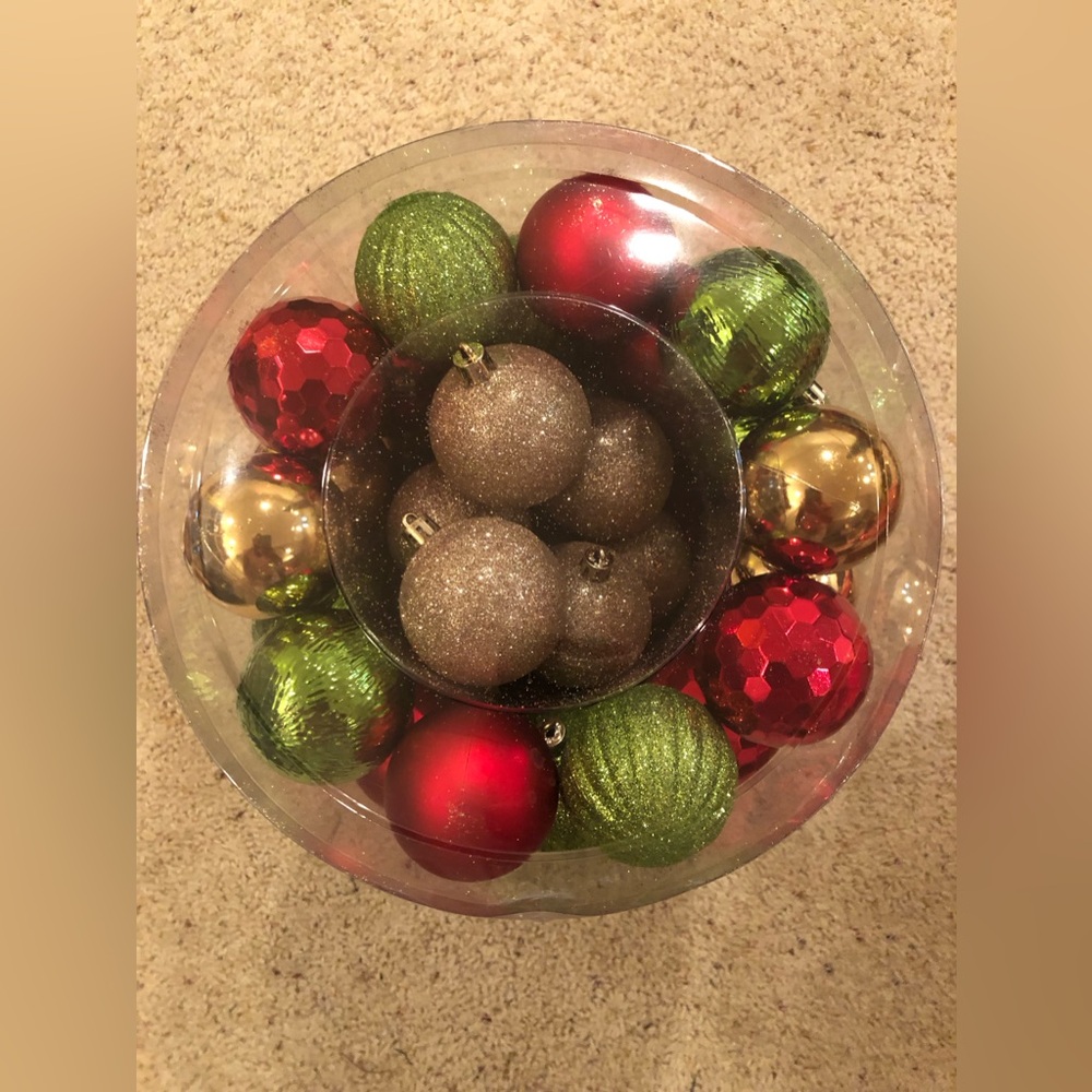100 shatterproof Christmas ball ornaments new in container with hooks